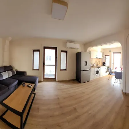 Elegant Loft Center Apartment Plovdiv